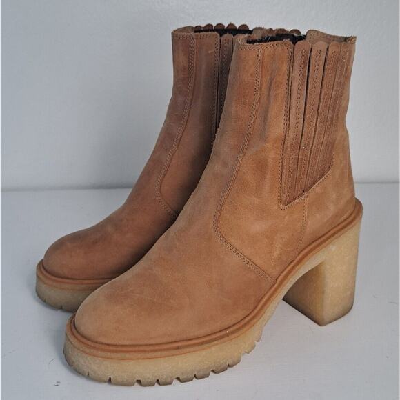 Free People Shoes - Free People James Chelsea Tan Leather Lug Sole Chunky Heel Boots 36.5EU 6.5US
